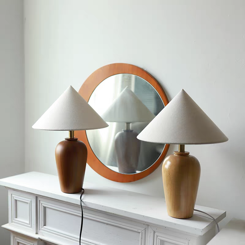 LIND – Naturinspirerad Bordslampa