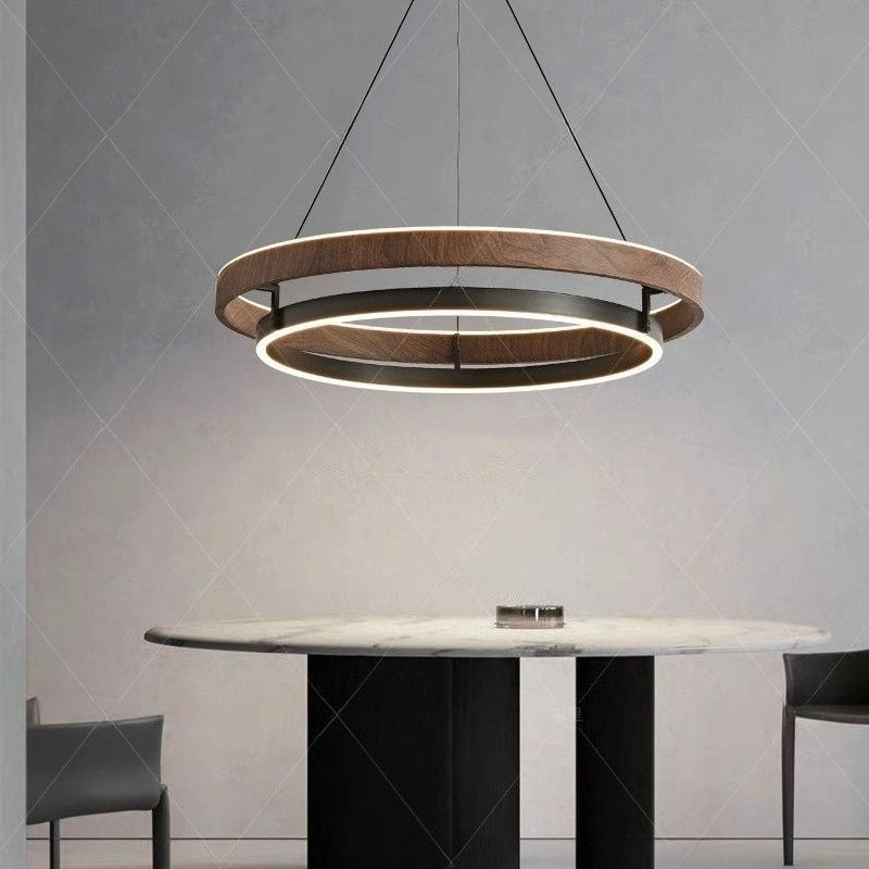 MILA – Elegant Taklampa i Modern Stil