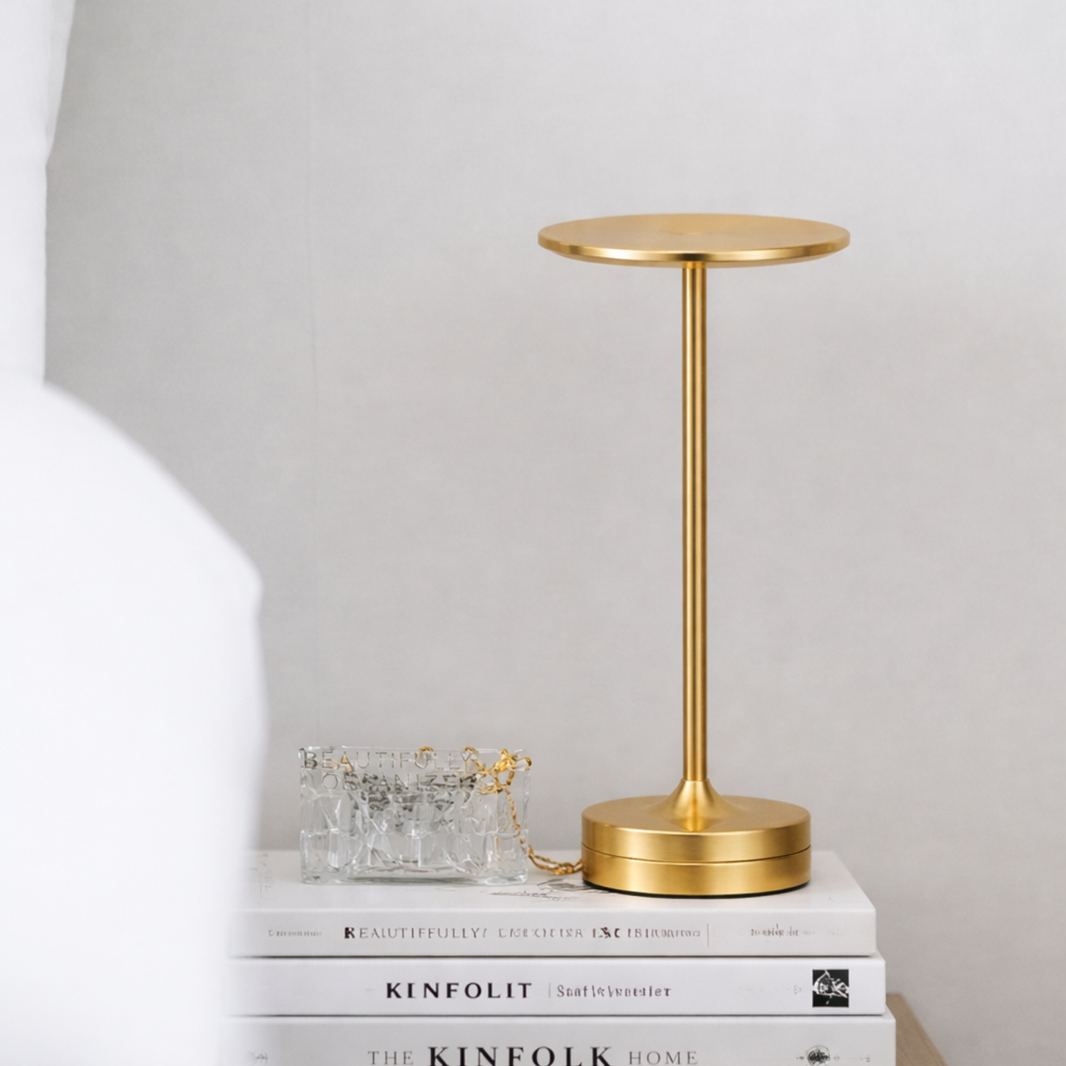 VELARO - Trådlös Bordslampa med Touch &amp; Dimmer