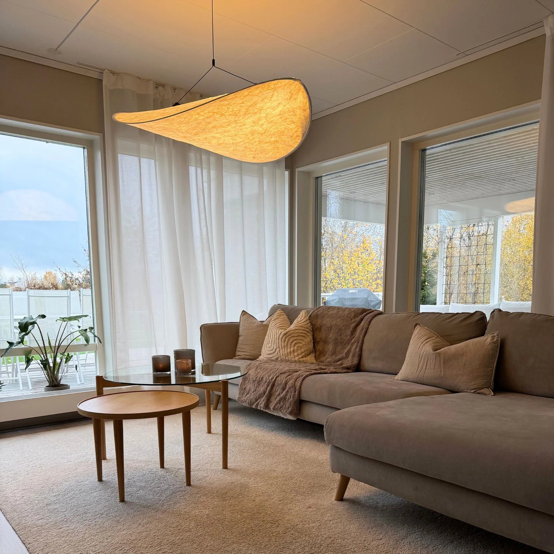 LUNARA - Skulptural Taklampa i Textil